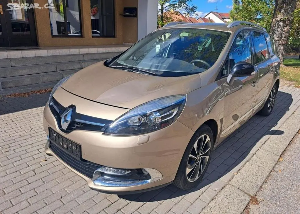 Renault Grand Scénic 1,5 dCi Garand nafta manuální - fotka 3