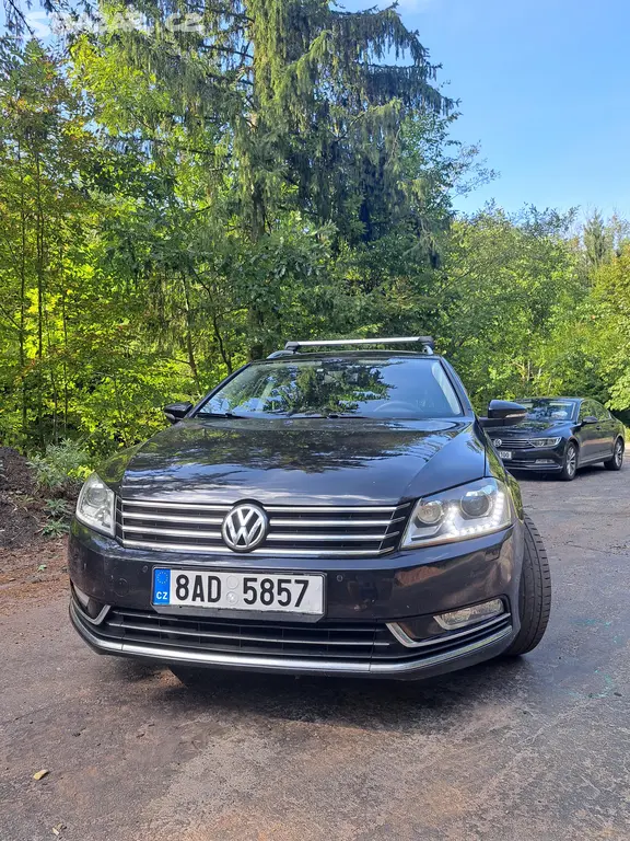 VW Passat B7 Combi 2.0 TDI 103kW Highline - fotka 2