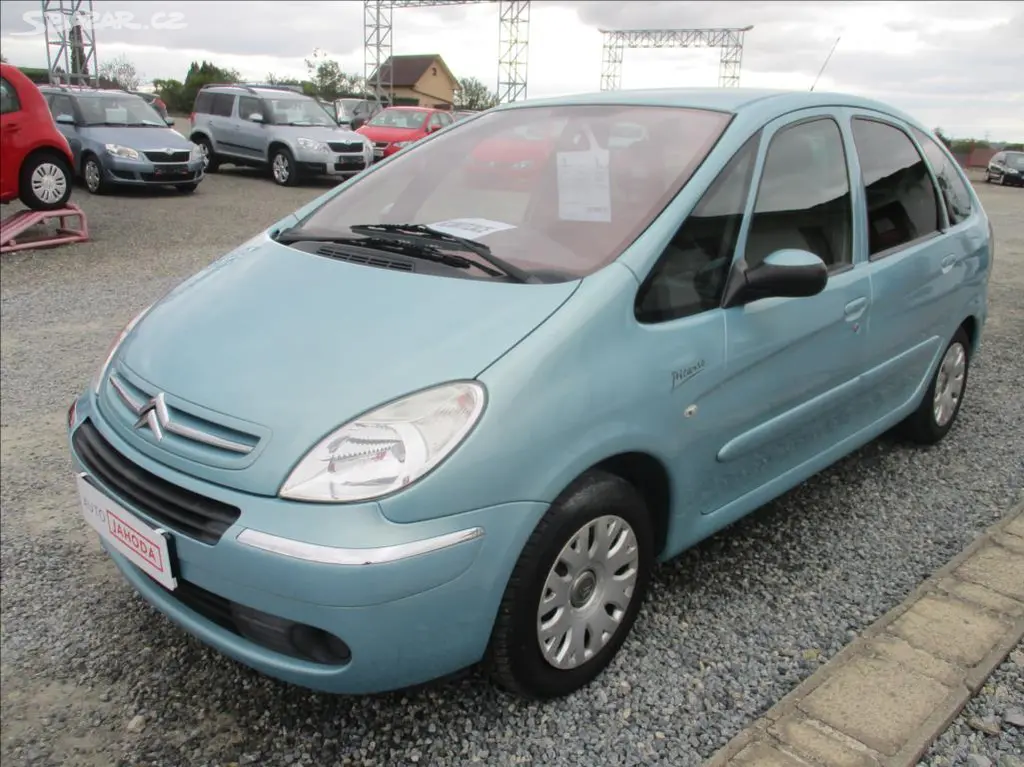 Citroën Xsara Picasso, 1,6 i, klima, servis, tažné, - fotka 3