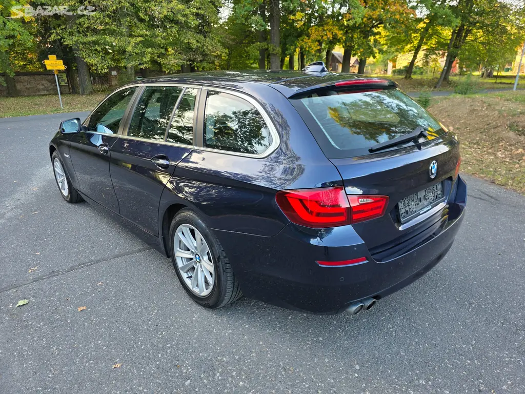 BMW 520D F11 135kW 2majitel kamera Navi Xenon 2013 - fotka 4