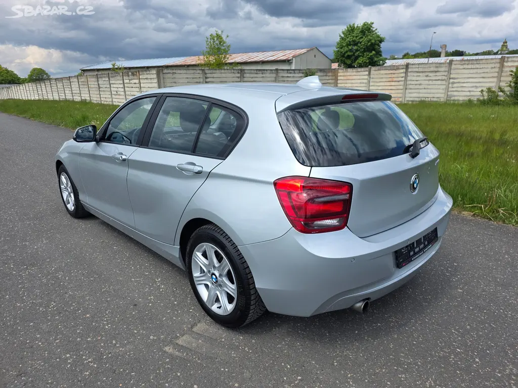 BMW 116i F20 (100 kW) Jen 52 000 km, 1. majitel - fotka 4