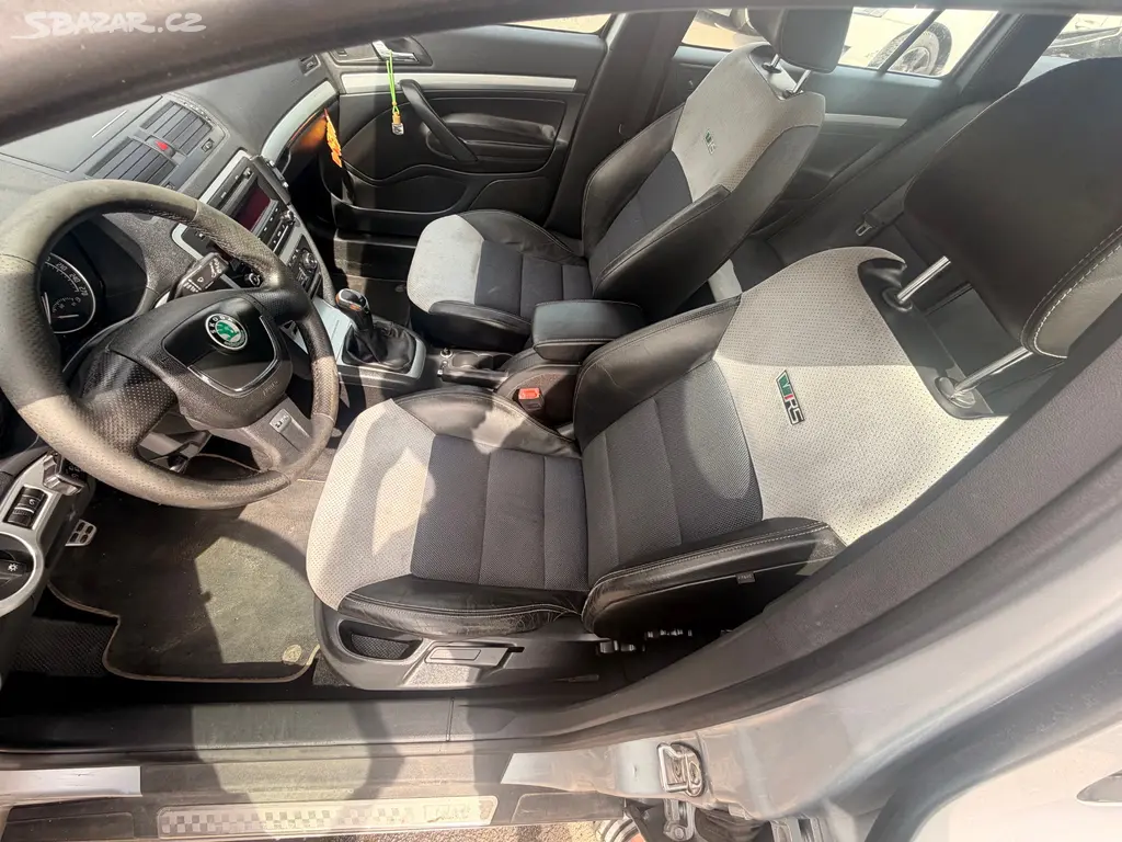 Škoda Octavia II Combi RS 2.0 TDI alu - fotka 5