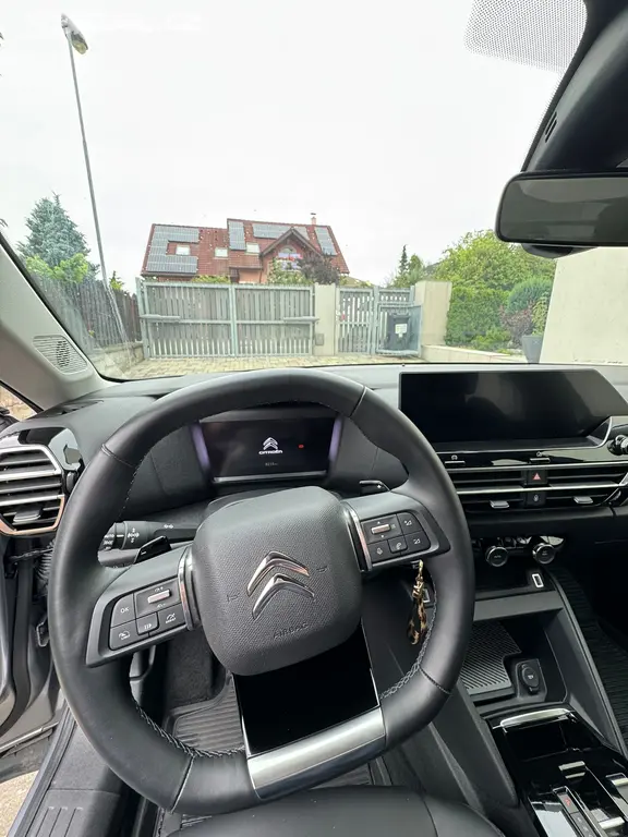 Citroën C4 1.2 PureTech 130 S&S EAT8 FEEL PACK - fotka 5