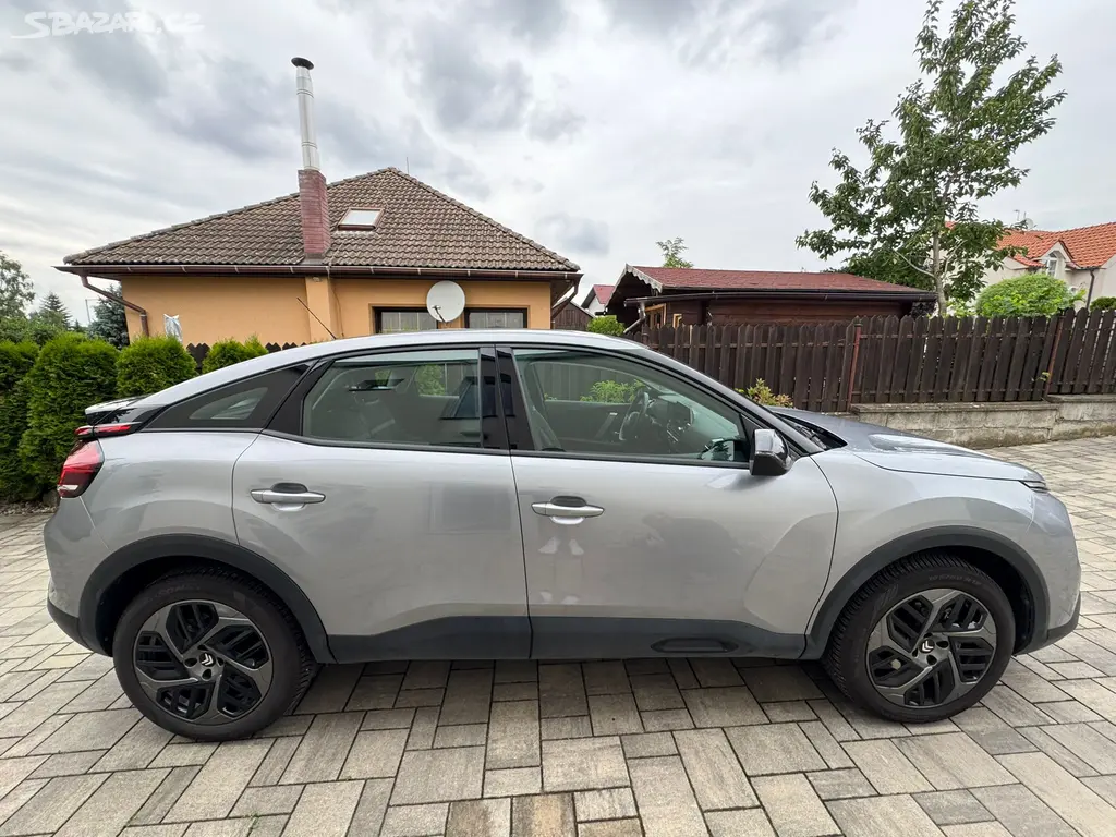 Citroën C4 1.2 PureTech 130 S&S EAT8 FEEL PACK - fotka 2
