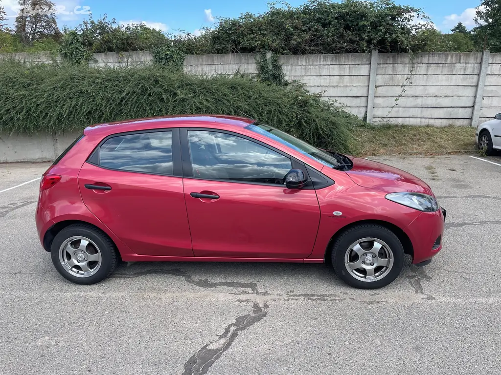 Mazda 2 - fotka 5