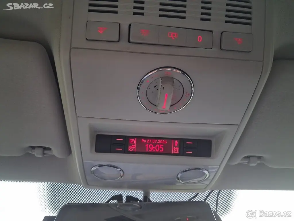 Volkswagen Multivan 3,2 VR6 HIGHLINE 4Motion - fotka 6