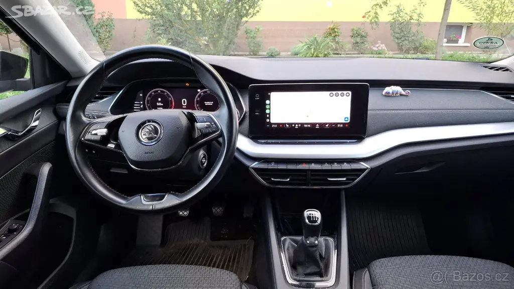 Škoda OCTAVIA IV 1.5 TSI PŘENECHÁNÍ LEASINGU - fotka 2
