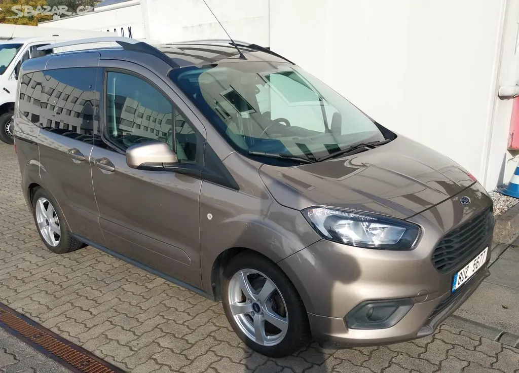 Ford Tourneo Courier 1,5 TDCI 75 kW mod.22