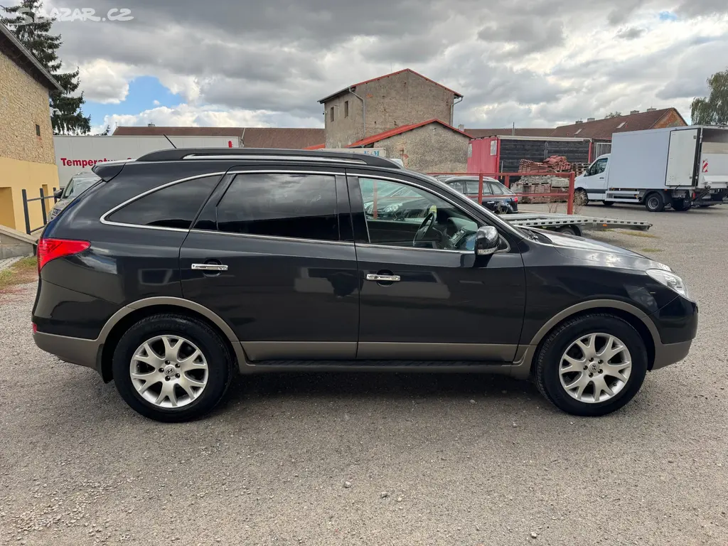 Hyundai IX55 2009 3.0 CRDI 7 míst A/T 4x4 CZ - fotka 4