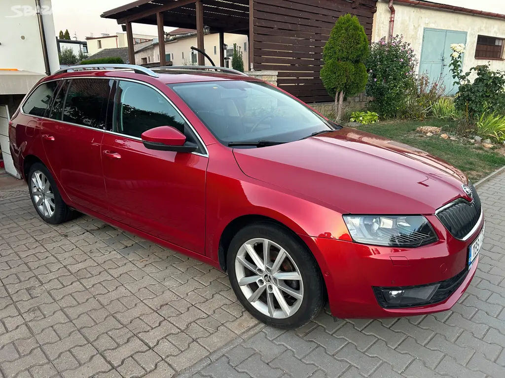Škoda Octavia III 1.6 TDI DSG - fotka 2
