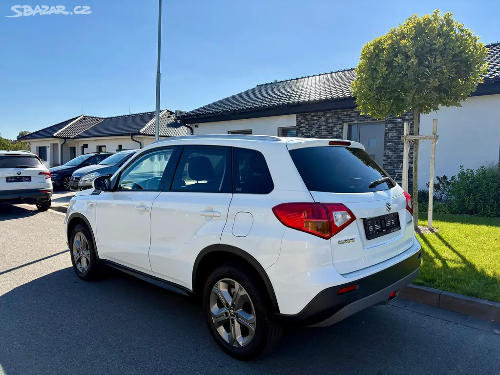 Suzuki Vitara 1.6 VVt, SMART, Kamera, LED svícení - fotka 4