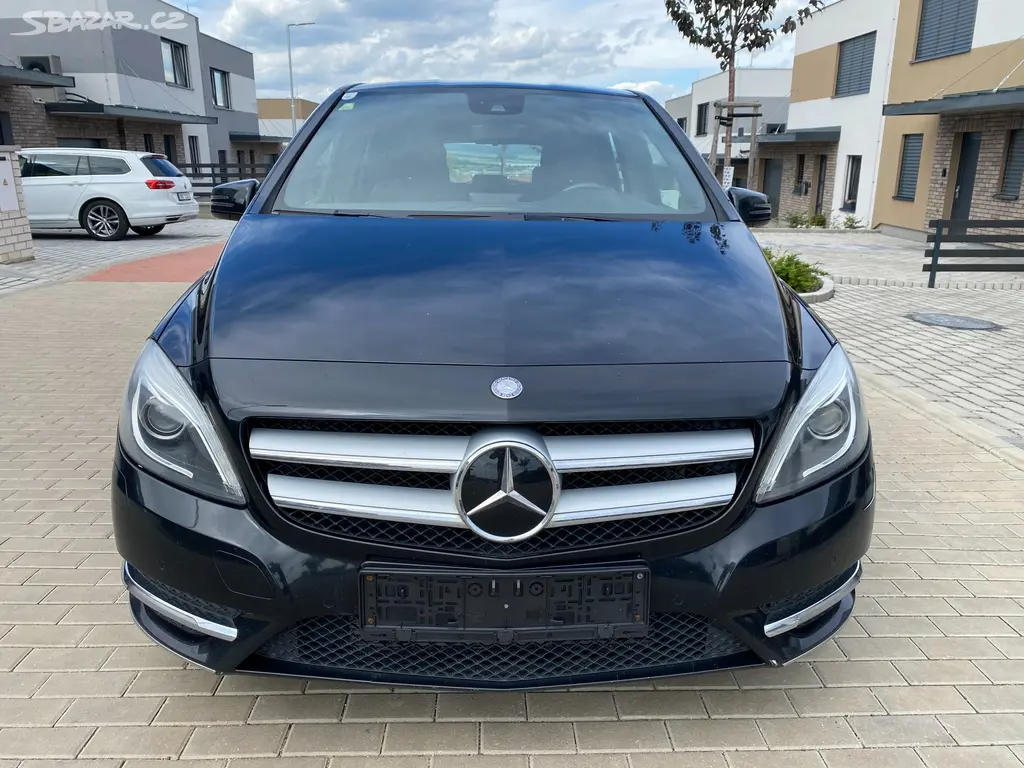 Mercedes-Benz Třídy B, 180 CDI, r.2012, nová STK - fotka 4