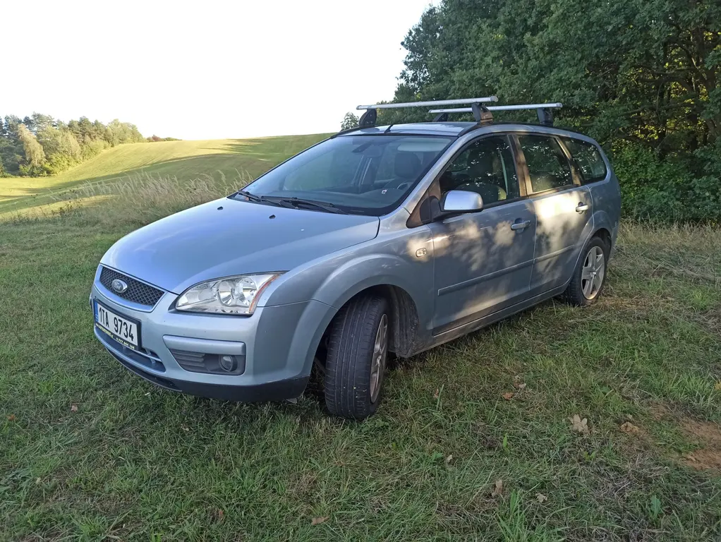 Ford Focus 1.6 16V 74kW (benzín, 2007)