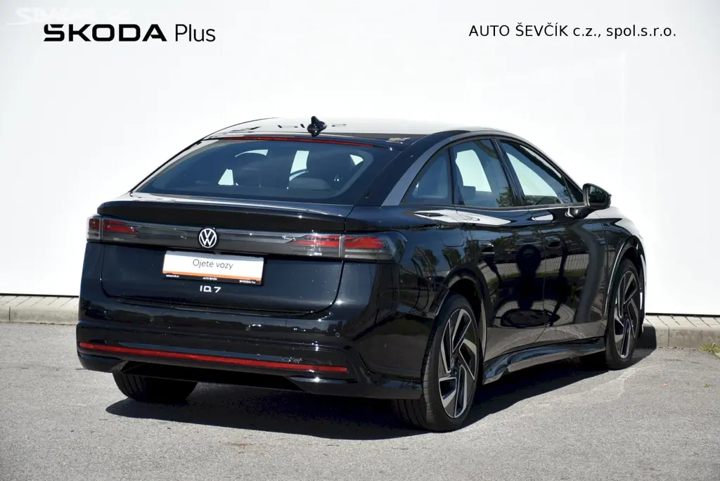 Volkswagen ID.7, PRO 210kW - fotka 2