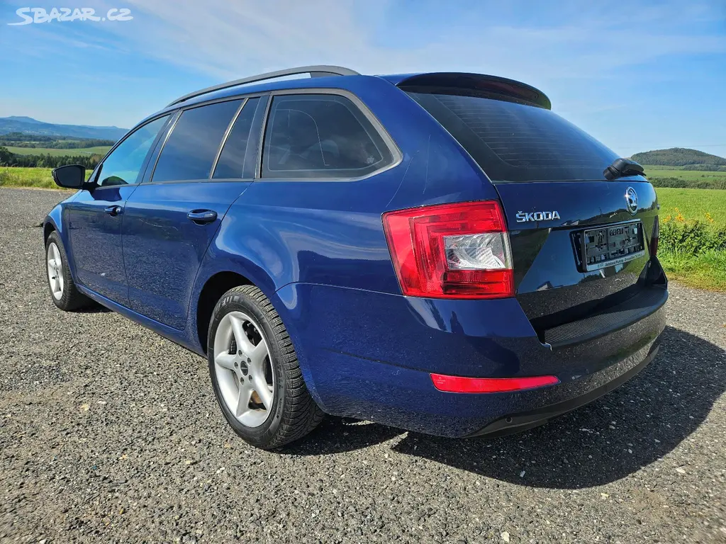 Škoda Octavia III 1.6 TDi - fotka 5