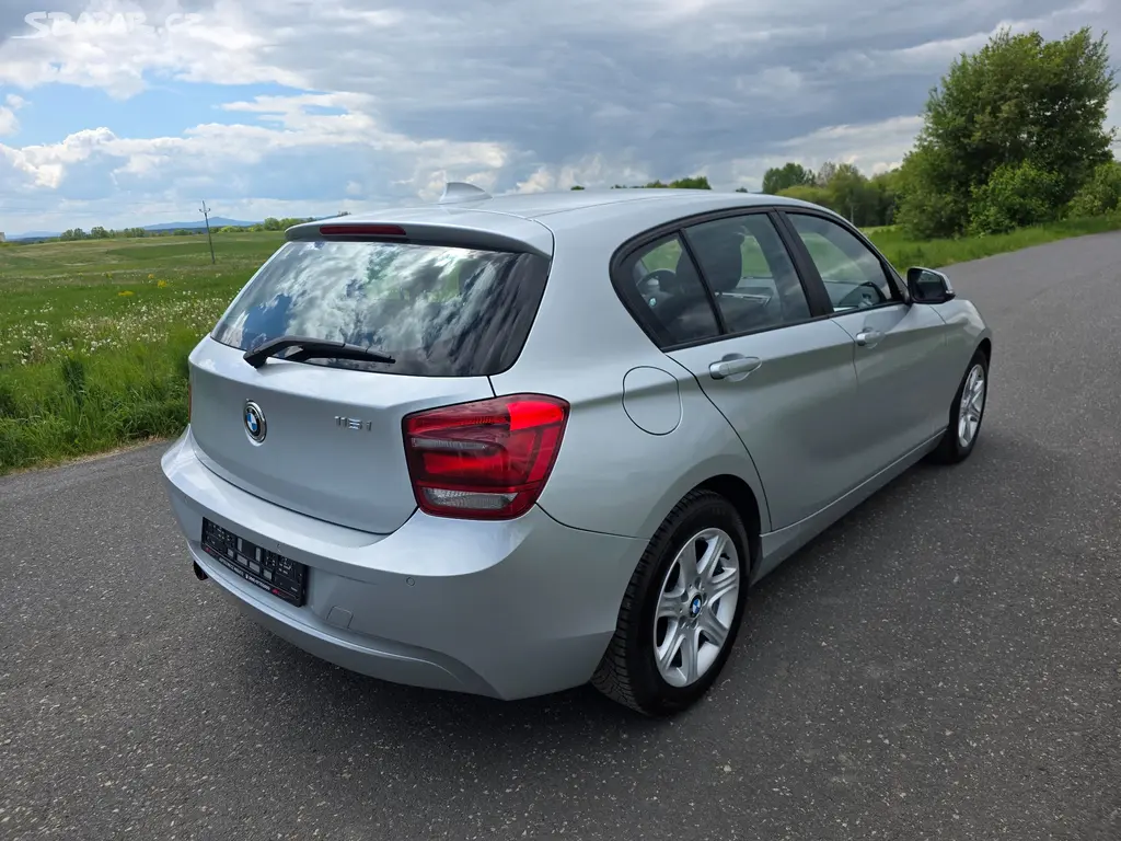 BMW 116i F20 (100 kW) Jen 52 000 km, 1. majitel - fotka 3
