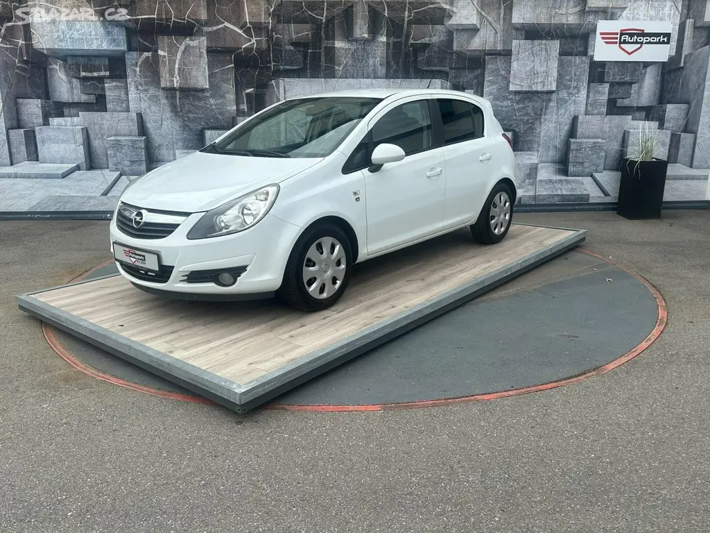 Opel Corsa, 1.2i,63KW,TEMPOMAT,111 EDITION - fotka 3
