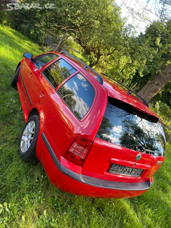 Škoda Octavia combi 1,6 benzin GT - fotka 3