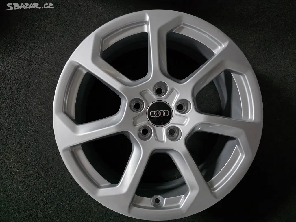 Audi Q2 / SQ2 Alu kolo 17 originál 81A601025T