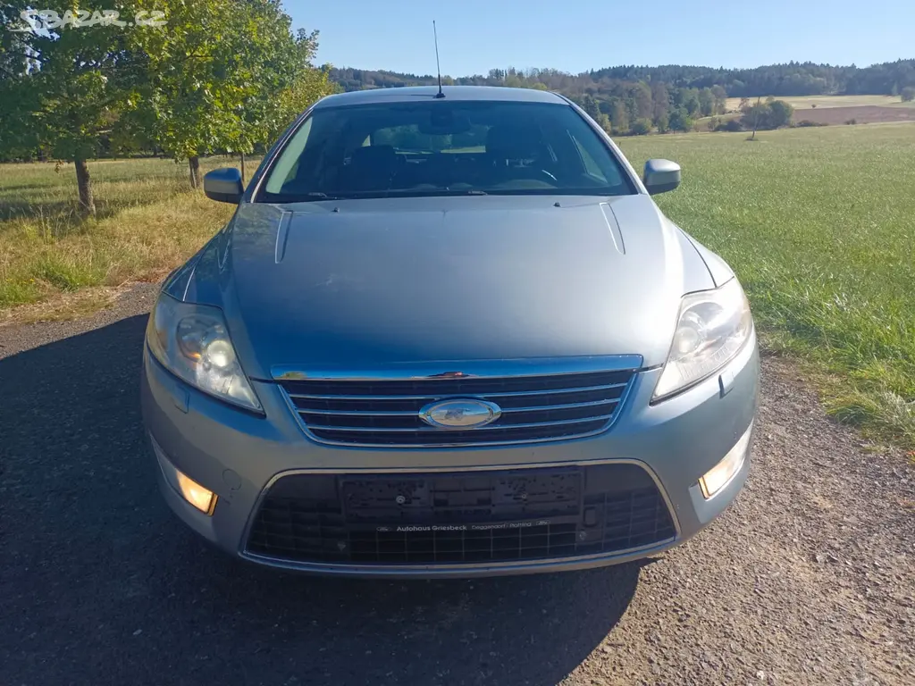 Ford Mondeo Ghia 2.0 107Kw RV.2008 - NOVÁ STK - fotka 2