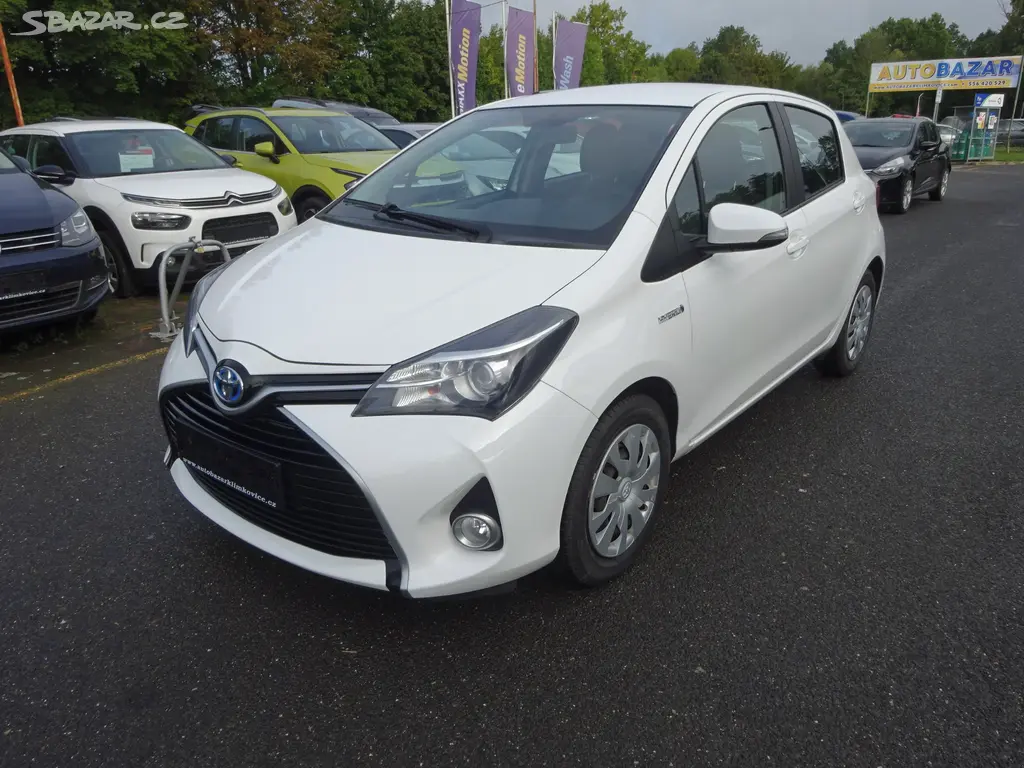 Toyota YARIS 1,5 HYBRID,1 MAJITEL, GARANCE KM