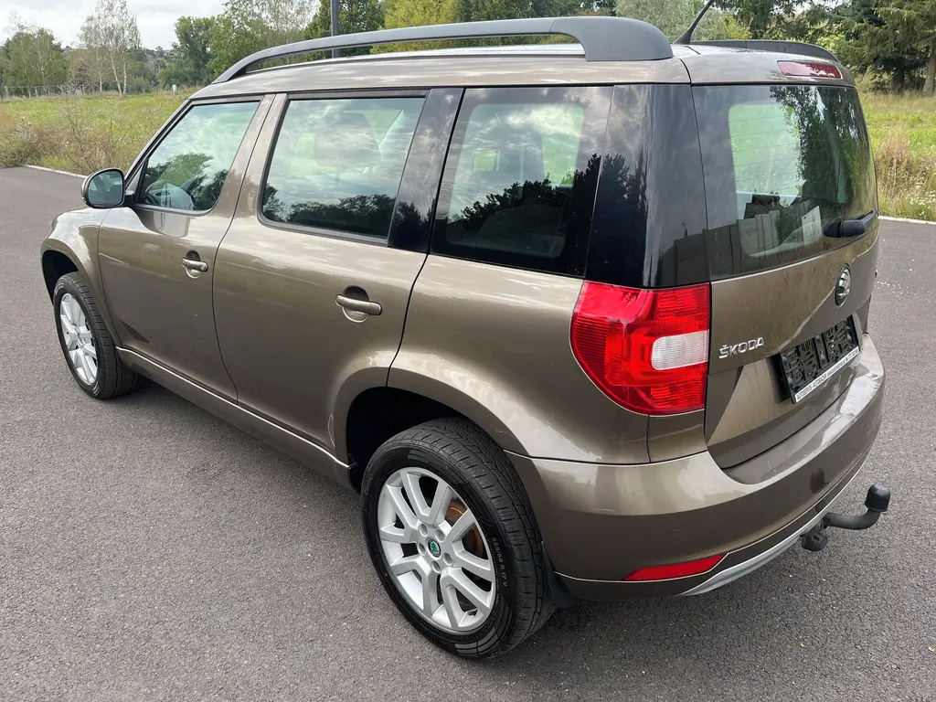 Škoda Yeti 2.0 TDI 4x4 tažné alu - fotka 6