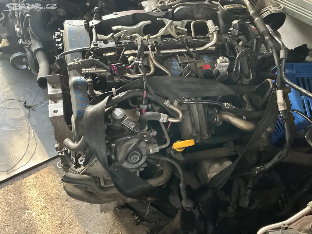 Motor octavia 3 2.0 TDi 203 kw typ-CFFB kompletní - fotka 3