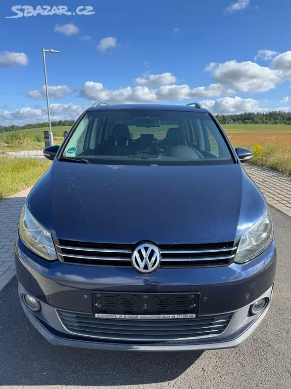 Volkswagen Touran Cross 2.0 TDI DSG - fotka 2
