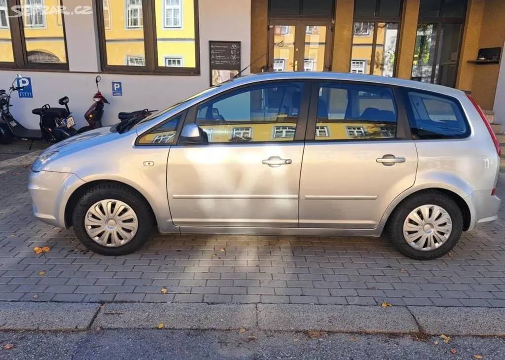 Ford C-MAX 1,6 i Trend benzín manuální - fotka 6