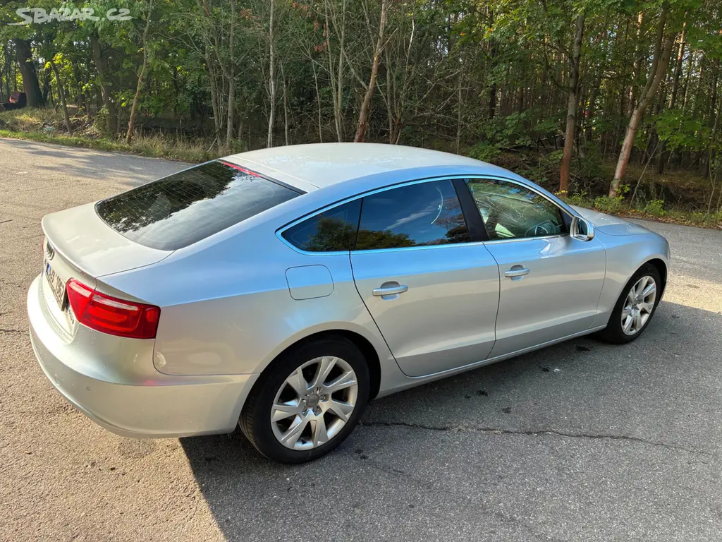 Audi A5 2,0 TDi Sportback - fotka 5