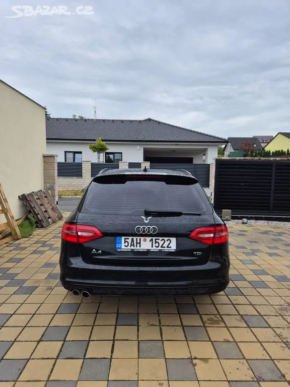 Audi A4 Avant B8 2.0TDI S-line TOP STAV, 119 000km - fotka 4