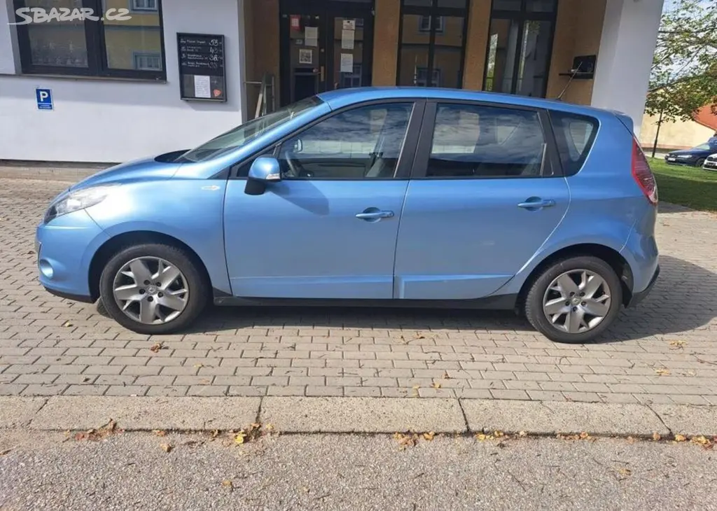 Renault Scénic 1,5 dCi nafta manuální - fotka 6