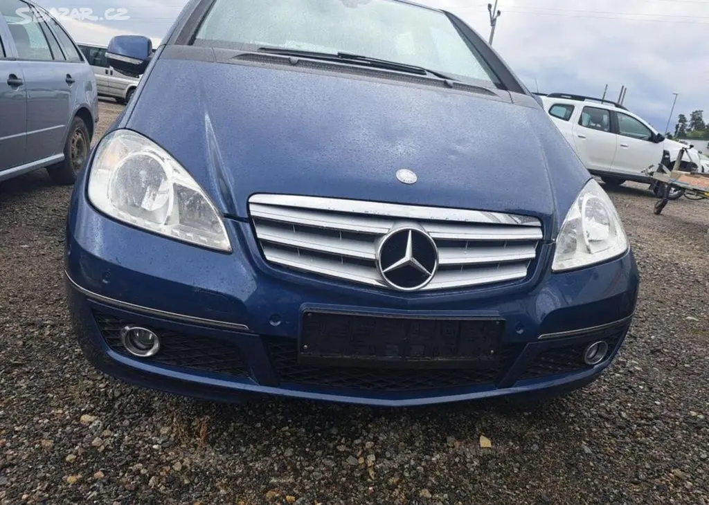 Mercedes-Benz Třídy A 2,0 CDI nafta manuální - fotka 3