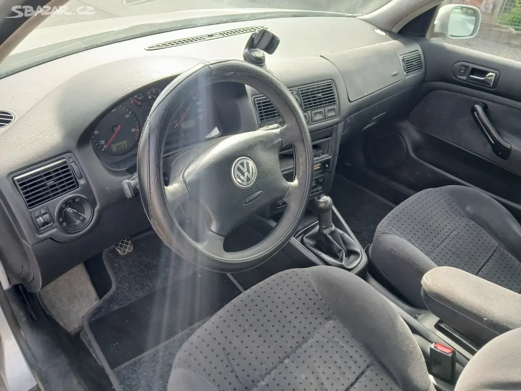 Volkswagen golf 1.9Tdi, 66kW,Nová Česká STK - fotka 5