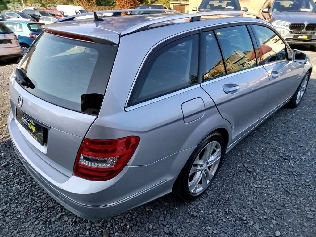 Mercedes-Benz Třídy C, 2,1 220 CDi 125kW, AVANTGARDE - fotka 6