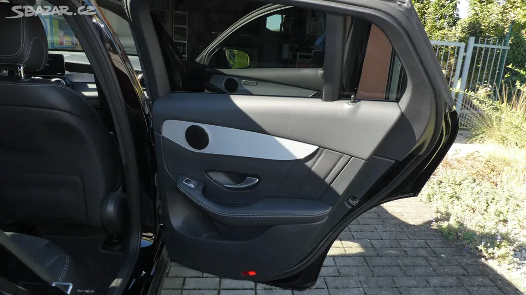 Mercedes-Benz GLC, Coupé najeto 22 411km - fotka 4