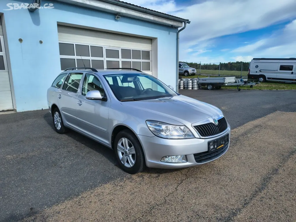 Škoda Octavia, 1,4l, 90kW,tažné,vyhř.sedačky - fotka 3