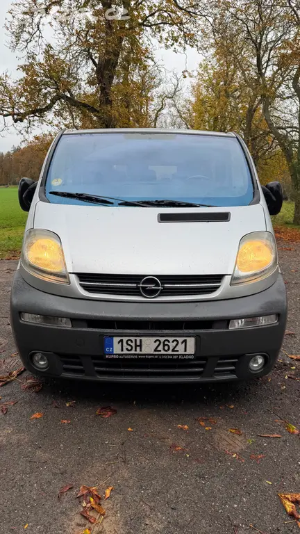 Opel Vivaro r.v. 2006 - fotka 3