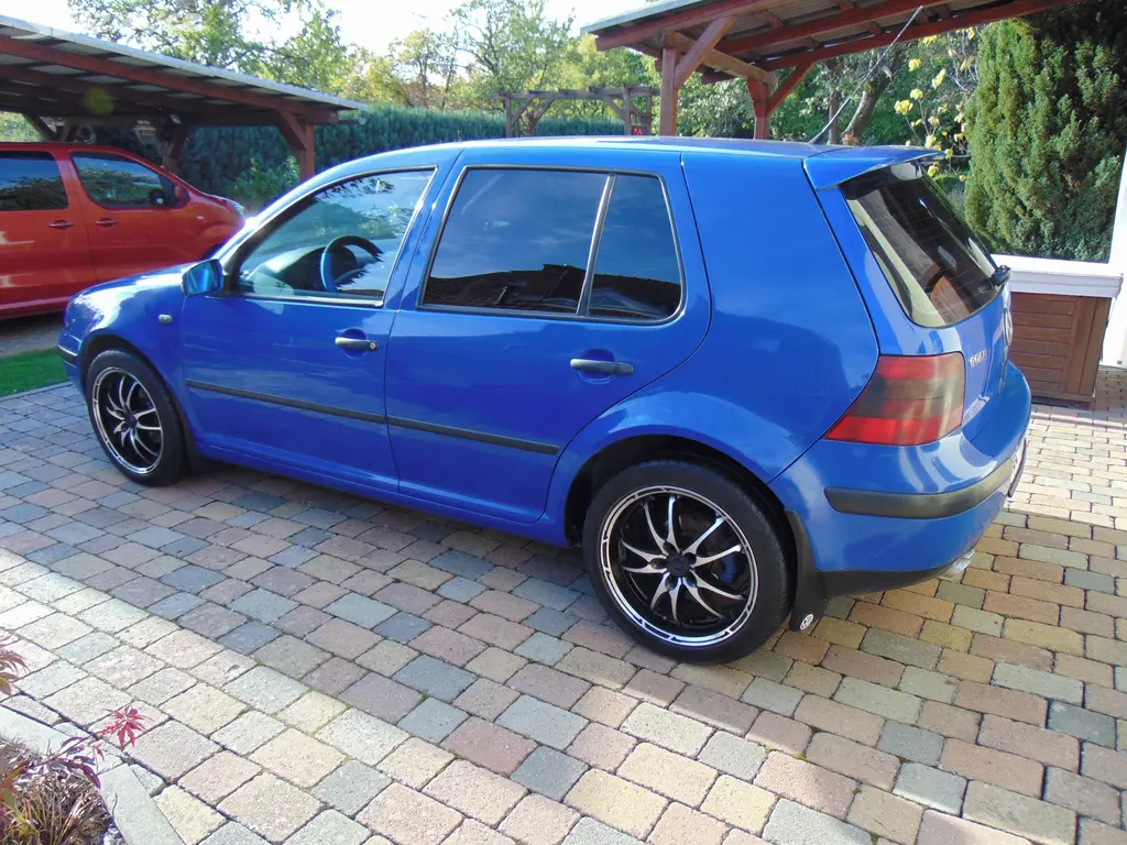 Volkswagen Golf 1.6i 77kW, po servisu - fotka 4