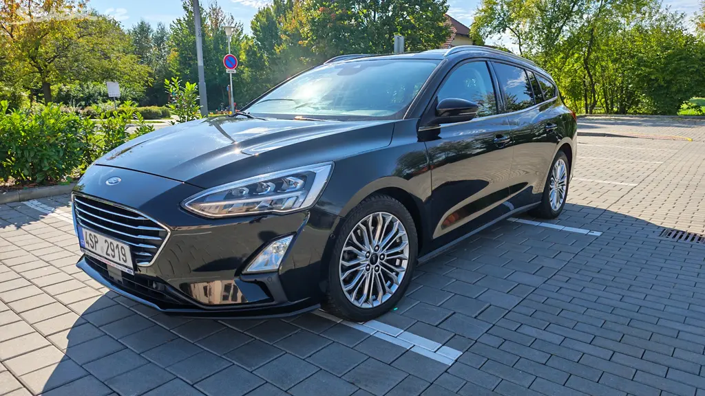 Ford Focus 2.0 110kW, Titanium+hudba B&O,ČR,servis