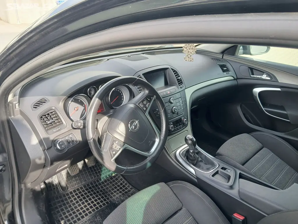 Opel Insignia 2.0 CDTi, 96kW,manual,Nová Česká STK - fotka 5