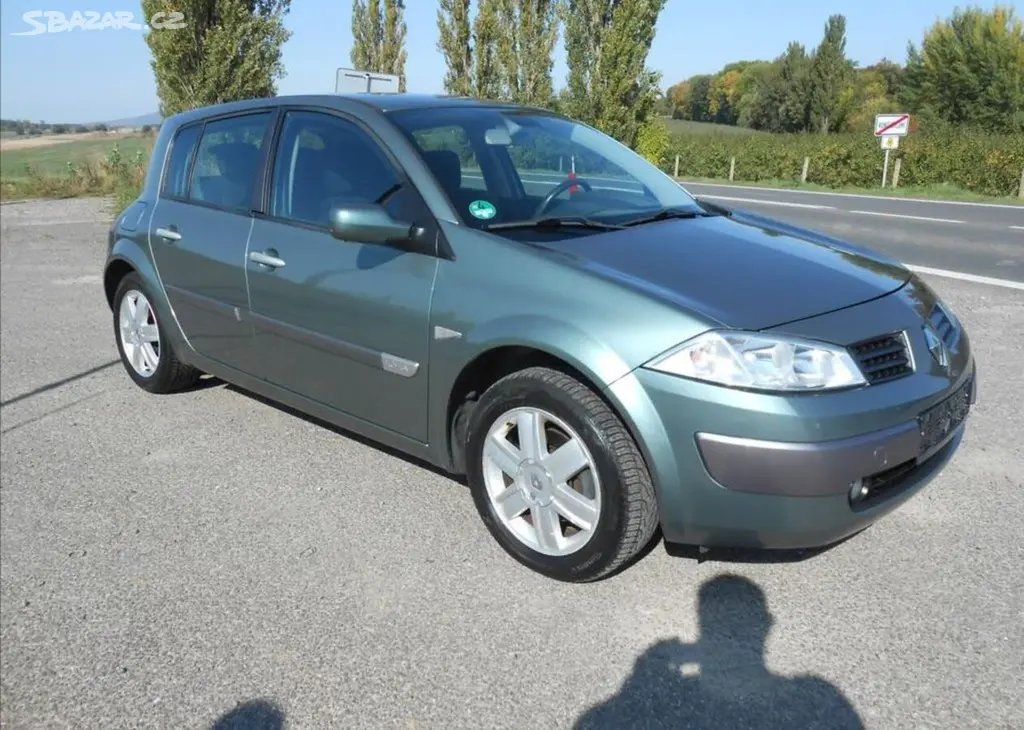 Renault Mégane 1,6 i 83 kW Serviska 83.513 km - fotka 2