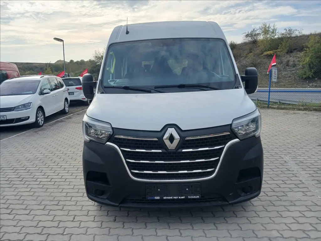 Renault Master, 2,3 9 míst - fotka 2