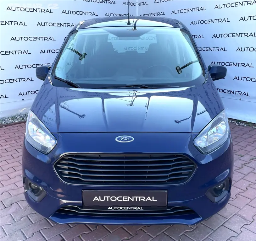 Ford Tourneo Courier, 1,5 TDCi,74kW,Trend,ČR,1.maj., - fotka 2
