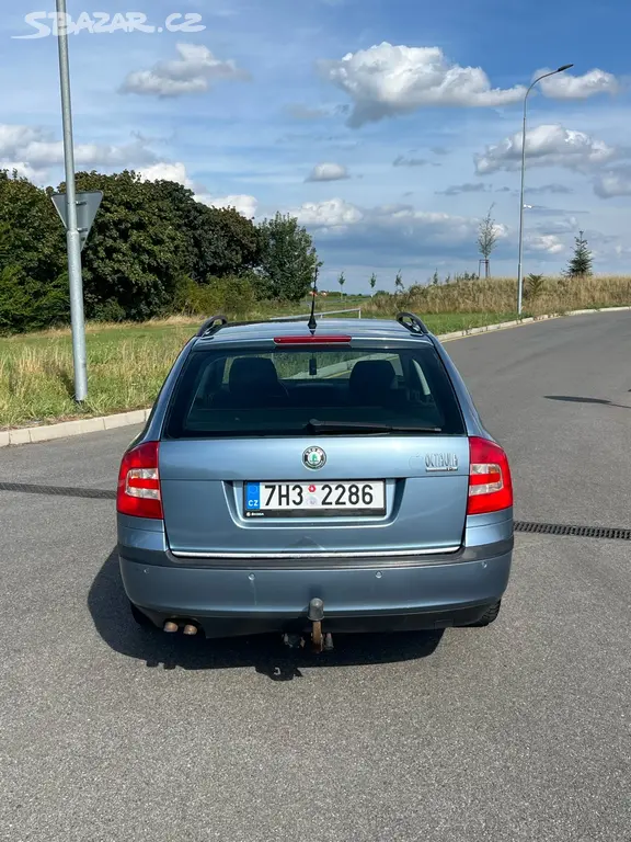 Škoda Octavia 2 DSG - fotka 5
