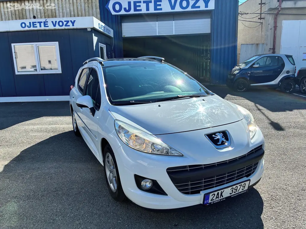 Peugeot 207, 1,4i SW - fotka 2