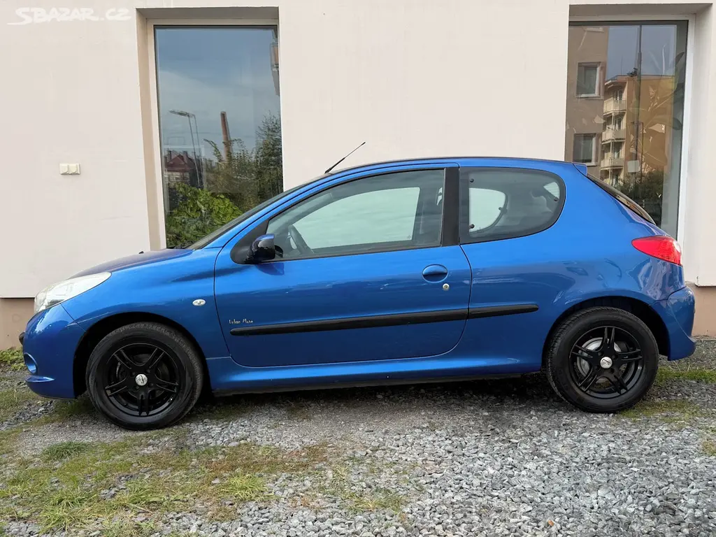 Peugeot 206, 1.1 44kW, klima - fotka 5