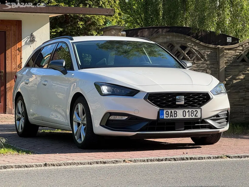 Seat Leon 2.0TDi Fr DSG 150k 1.MAJITEL ČR NEBOURÁN