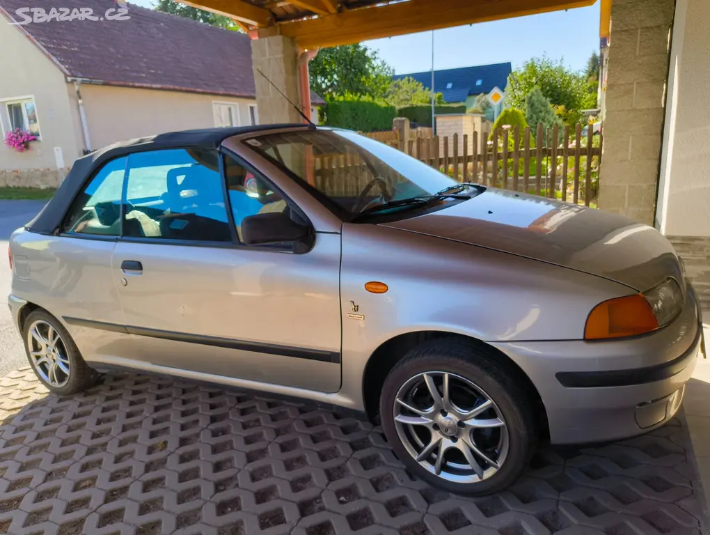 Fiat Punto Cabrio 1.2 44kW - fotka 3