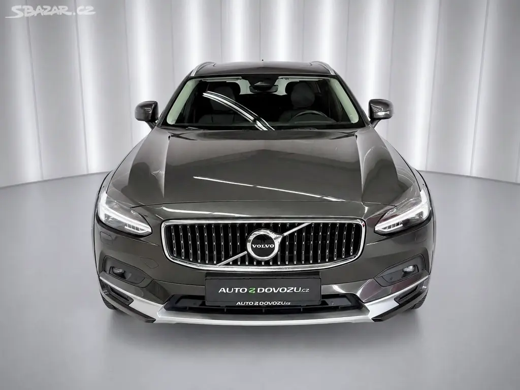 Volvo V90, B4 AWD ADVANCED, H&K, PANO - fotka 2